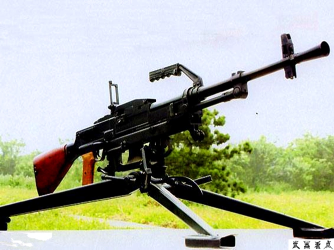 5公斤,与67式轻重两用机枪的第一改进型67-1重机枪相比,67-2有以下