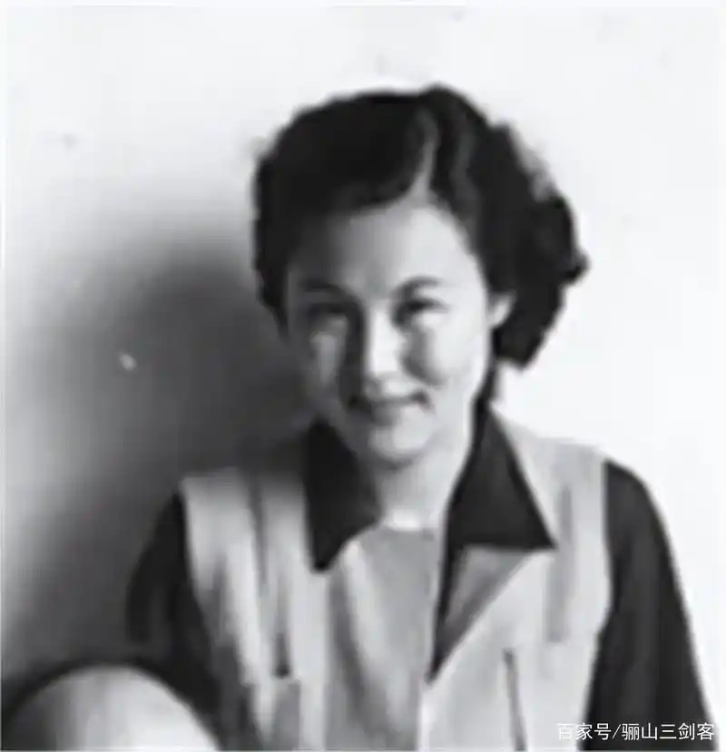 吕恩:与吴祖光结婚五年无合影,离婚送相机却被卖掉,晚年终释怀