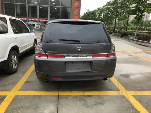 出售07年的本田奥德赛,2.4排量,自动天窗高配.喜欢的联系我