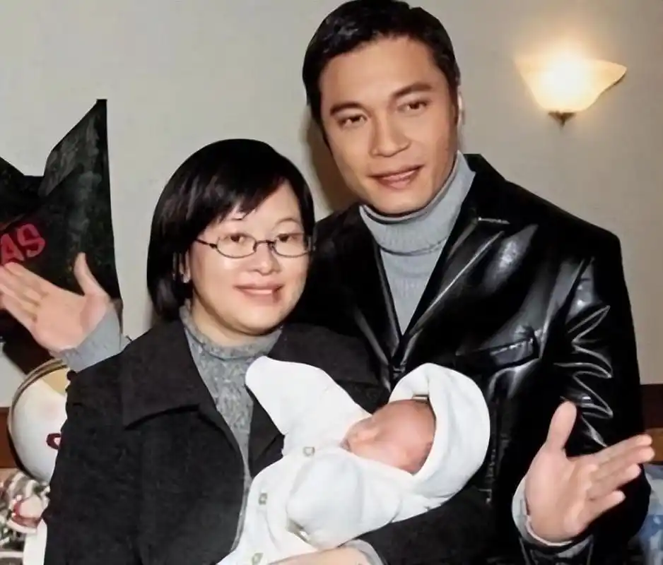 罗嘉良:抛弃相爱28年方敏仪,转身娶二婚苏岩,曾经承诺成了笑话