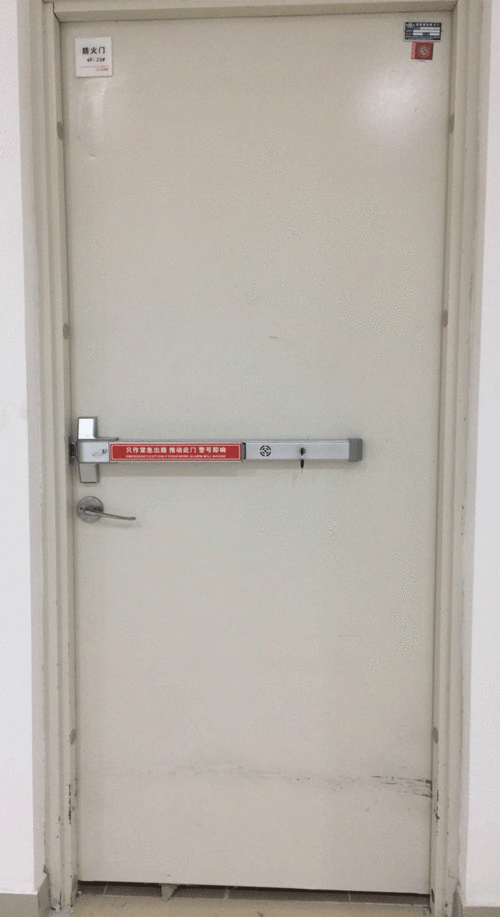 带报警防火门锁逃生门锁推杆锁平推杆式消防门锁 通道锁天地锁