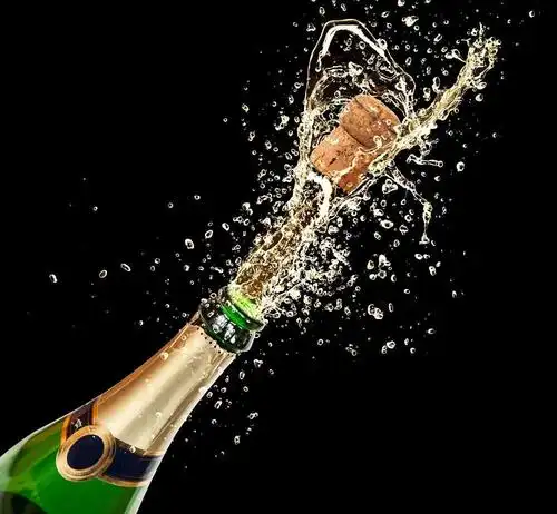 老狗们准备开香槟庆祝继续忽悠