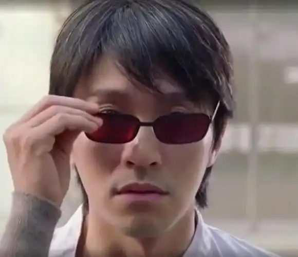 一个眼睛里都是戏的男人周星驰