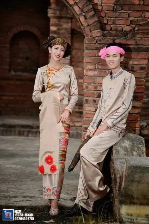 缅甸特色情侣服饰,太美了!