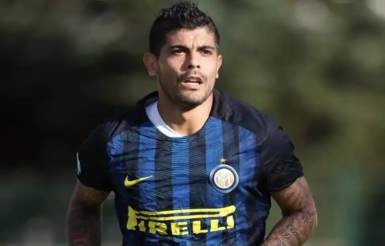 意媒:巴内加收到中超两队报价