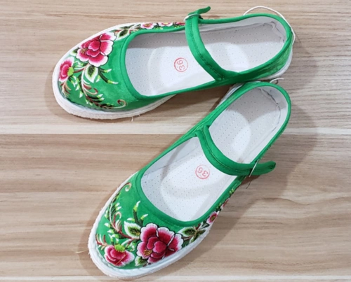 千层布鞋北京绣花刺绣女士中老年老人布鞋