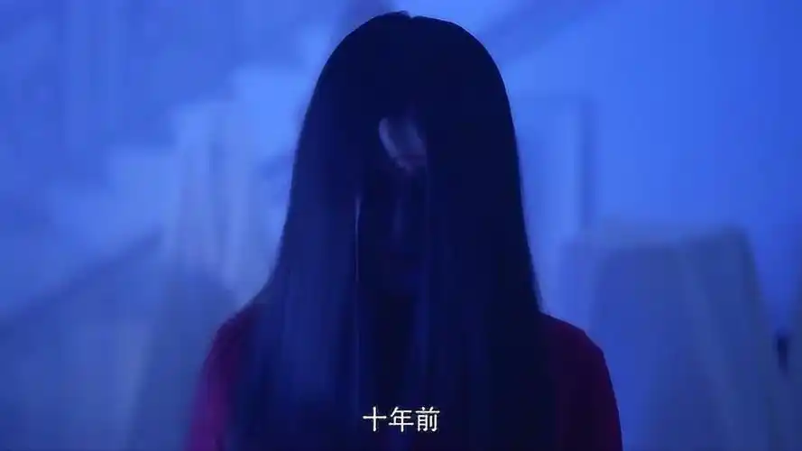 笔仙大战贞子:笔仙得知有人了解自己心中的痛,竟当场留下了血泪!