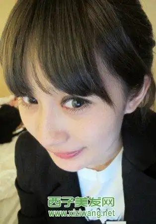 80后辣妈livia韦雪最新发型图片(3)