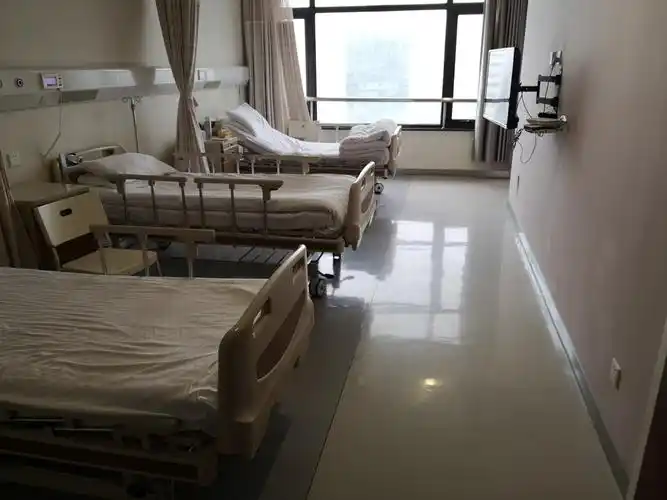 其它 瑞金医院例行体检 写美篇18楼内分泌二科病房吧台