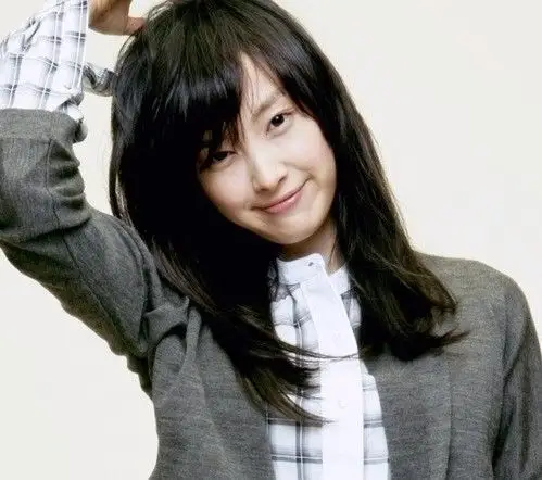 图李奈映身高及个人资料介绍网曝其怀孕即将当母亲