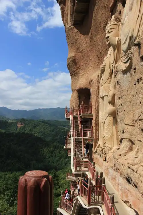 东方宝藏～绝壁麦积山石窟(2017.9)