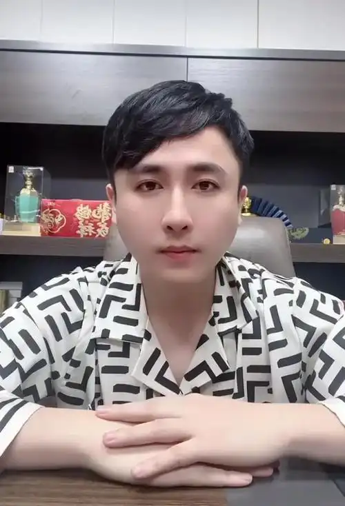 账号被封网红散打哥宣布破产因祁天道坐牢造成公司巨大亏损