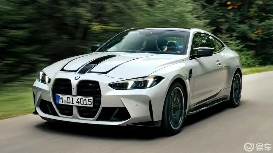 宝马4系顶配m440i四驱敞篷版75245美元(约54.04万元