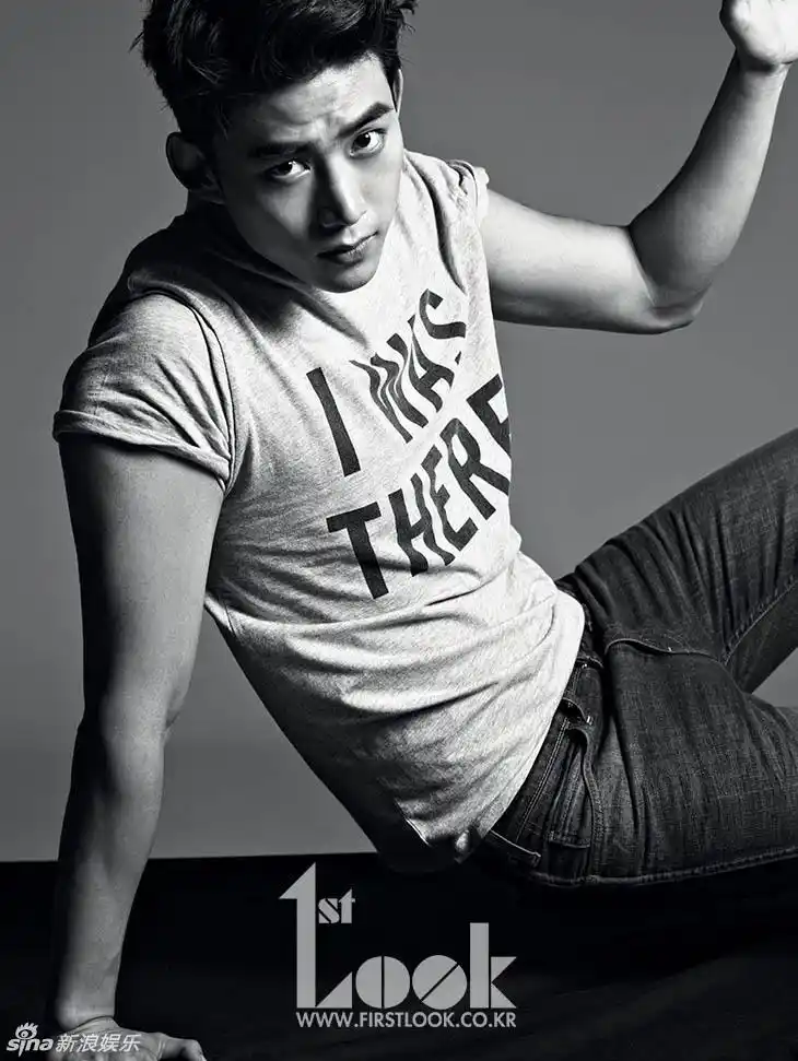 组图2pm泽演拍写真变身温柔阳光少年
