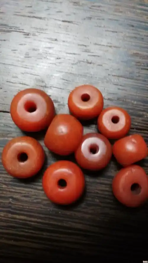 超级便宜老藏式南红珠子
