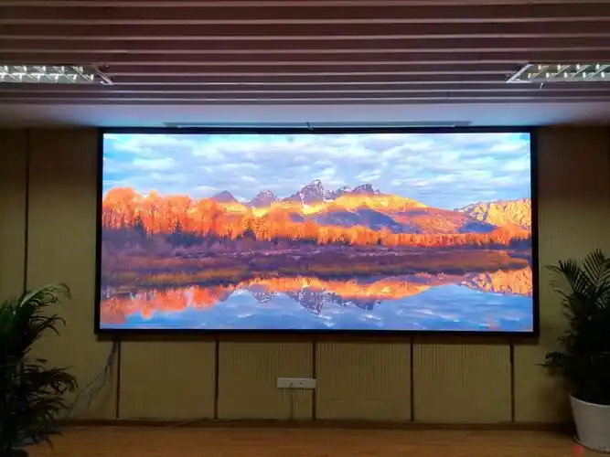 0mm液晶无缝大屏技术特点 _华融led显示屏