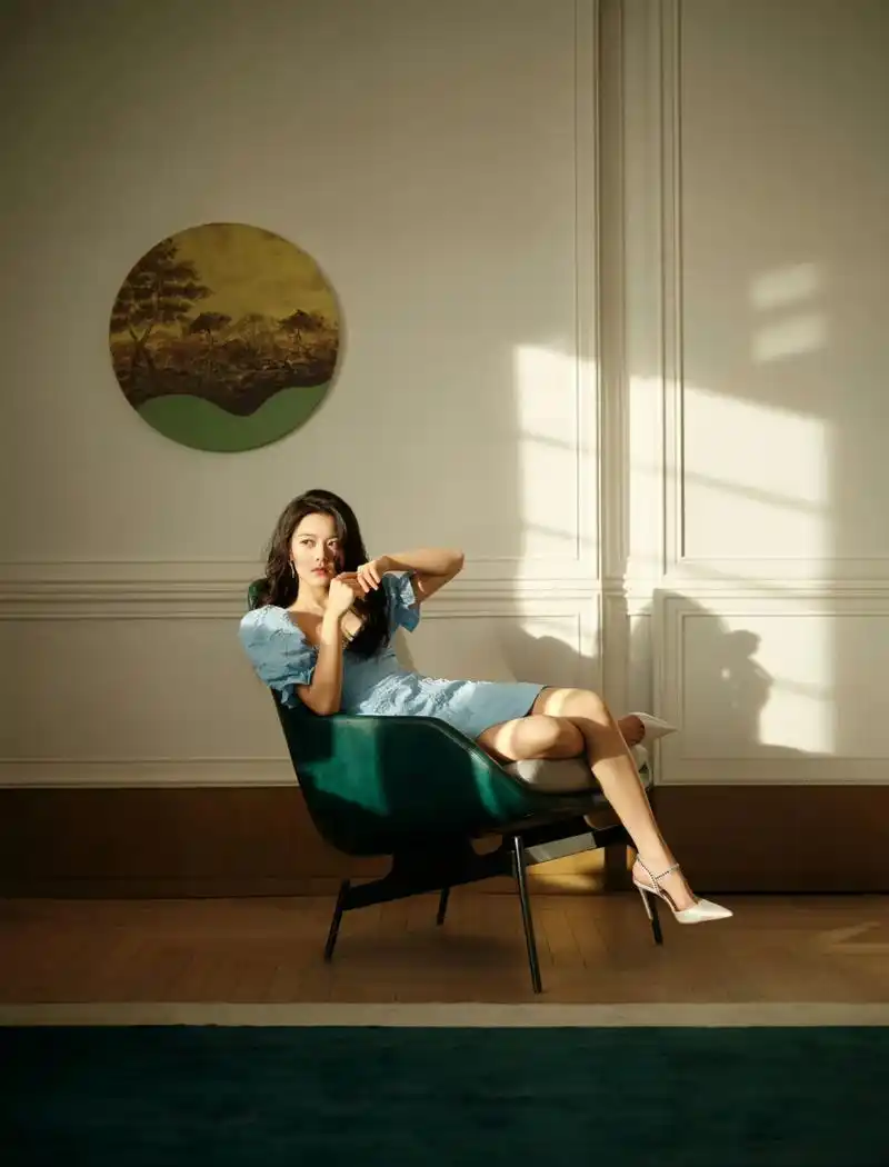 赵今麦 高跟鞋大长腿[爱你][爱你] 676767#赵今麦