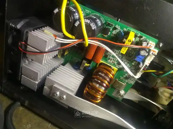 拆一个圣仕宝单板电焊机 - 拆机乐园 数码之家