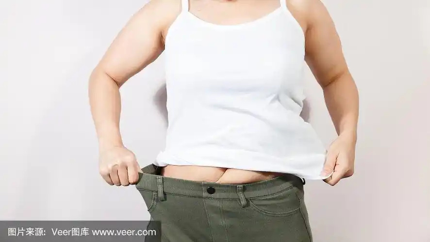 胖女人,胖女孩,胖肚,胖嘟嘟,超重胖肚的女性孤立在