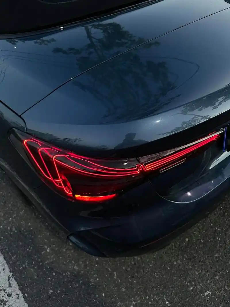 宝马新4系 m4 i4 csl真激光尾灯.