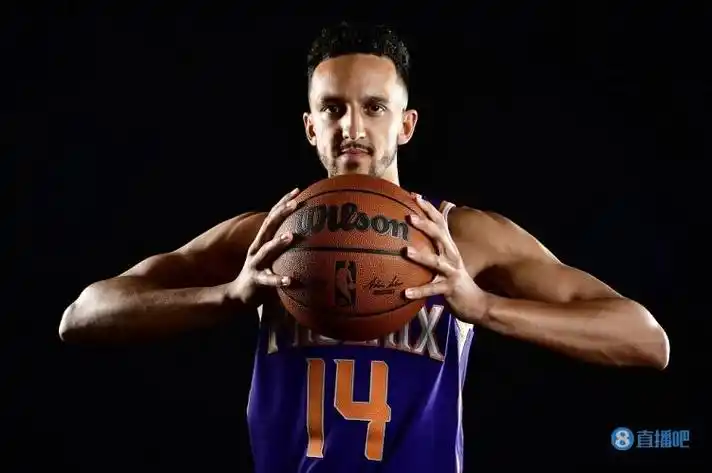 沙梅特连续3年代表不同球队进行抢七大战均以失败告终