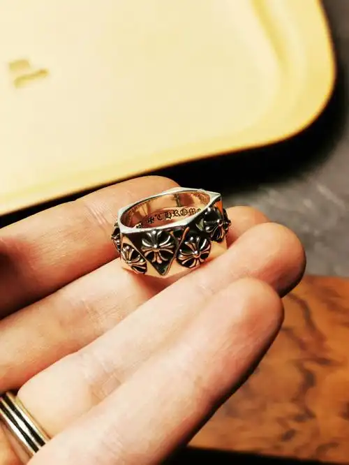 克罗心切面五边形戒指