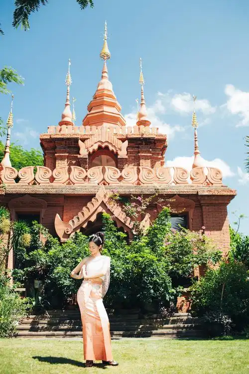 坐标西双版纳傣族艺术风情写真