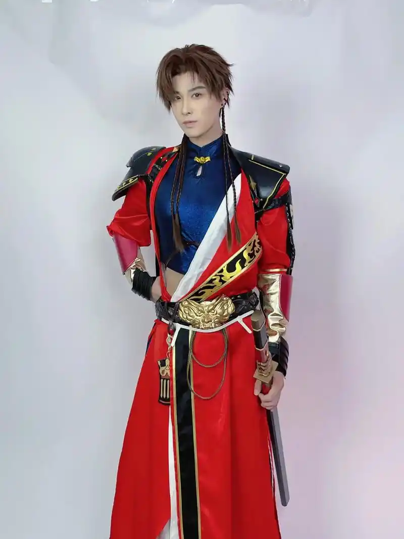 全网最还原的孙策cos服来了!不服来掰头.#代号鸢 #代号鸢 - 抖音