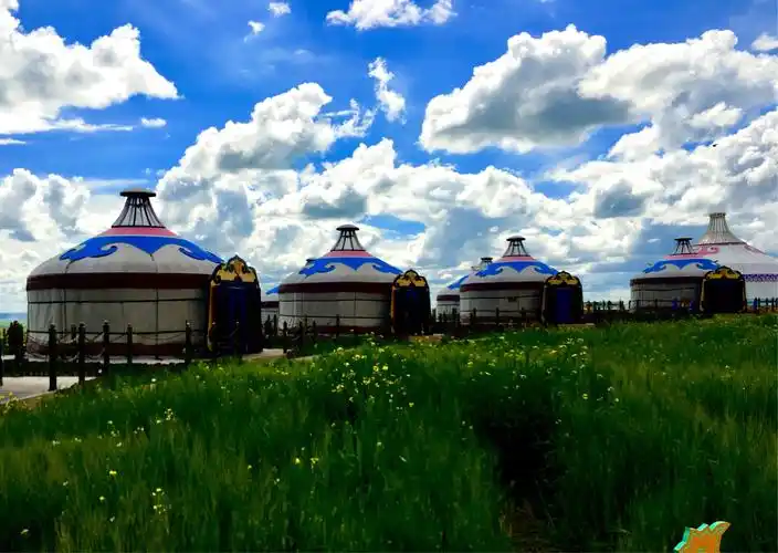 极其壮观美丽的蒙古包