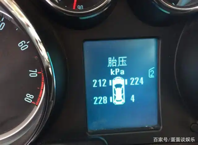 胎压调到2.5到底对不对?老司机:为了人身安全,应该按这个数