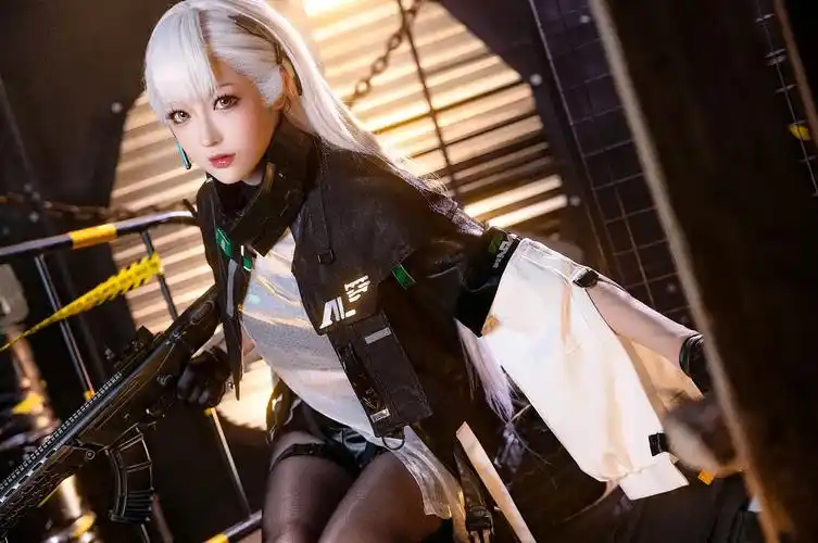 美女小姐姐cosplay.少女前线2 - 哔哩哔哩