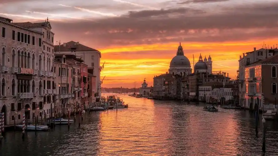 水城威尼斯绝美迷人日出