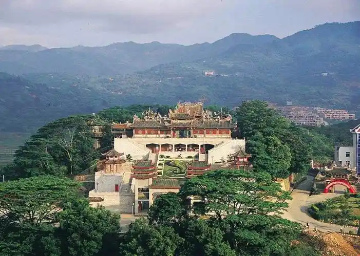 安溪凤山风景旅游区位于福建省泉州市安溪县境内_乔音河_龙岩_县城