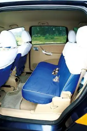 绿色taxi--体验长安杰勋混合动力出租车(2)