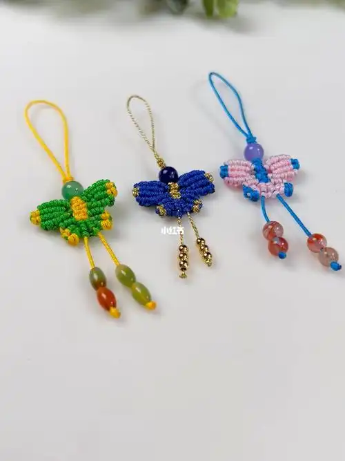 小蝴蝶挂件的编绳视频手工编织挂件教程