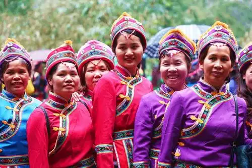 仫佬族人爱唱歌