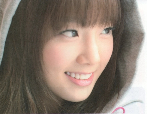 谁有少女时代小队金泰妍的可爱照片?发点给我