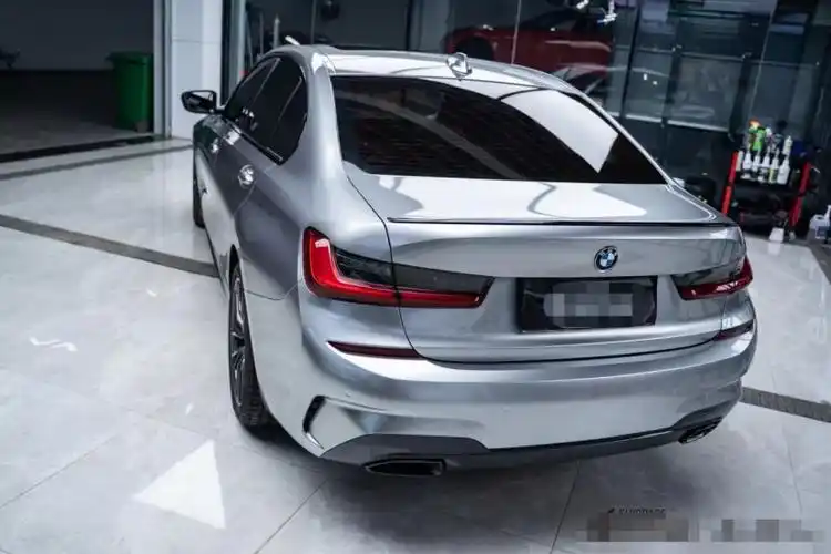 膜呗改色案例:宝马3系改色gt银色 这个颜色真耐看-新浪汽车