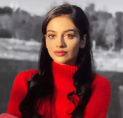 原创英印混血超模全球最美面孔top10英式少女风搭配出最靓的妞