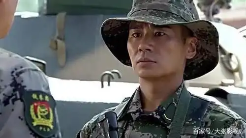 2012年吴京主演《我是特种兵之利刃出鞘》饰演何晨光剧照8