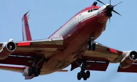 世界上最奇葩的飞机:图一像只鸡,图三像机器人,最后一个搞笑的