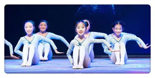 宜德艺术学校中国舞部开课啦 - 美篇