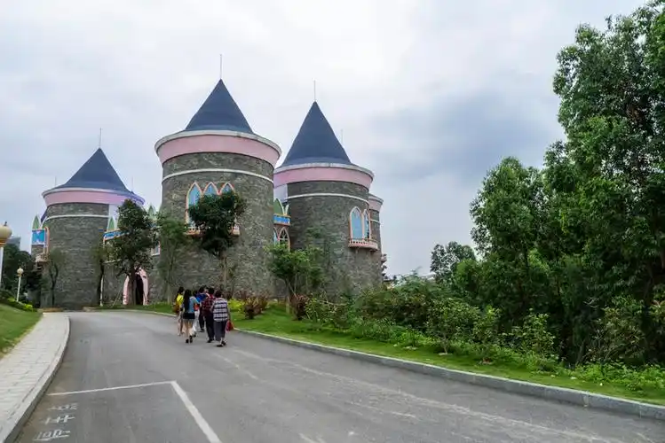 南宁凤岭儿童公园