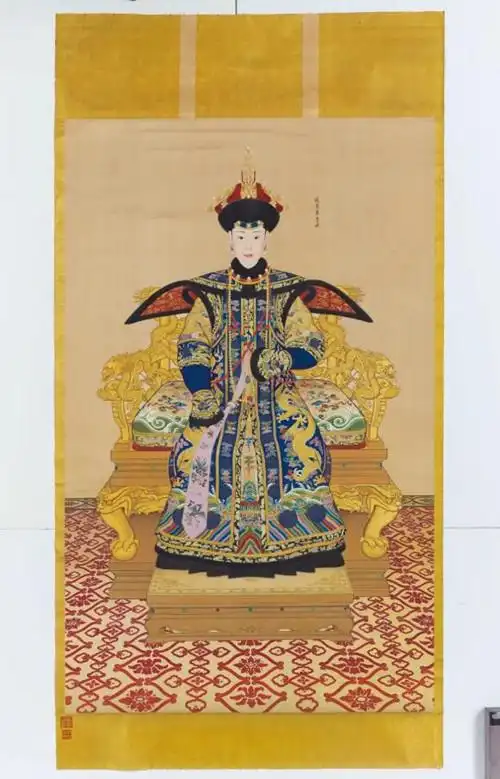 清乾隆 郎世宁等作《纯惠皇贵妃朝服像》御题:《纯惠皇贵妃》成交价