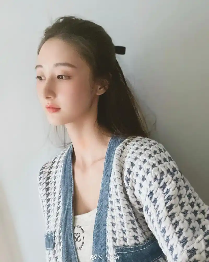 可爱美女马泽涵迷人美照欣赏真好看