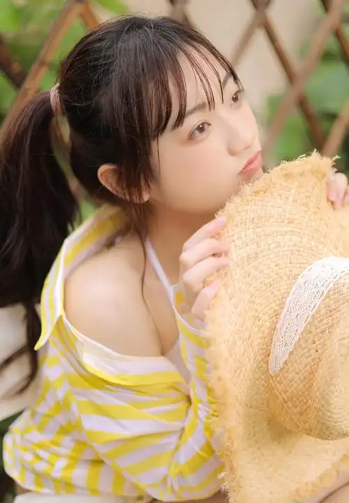 夏日清凉美女迷人写真