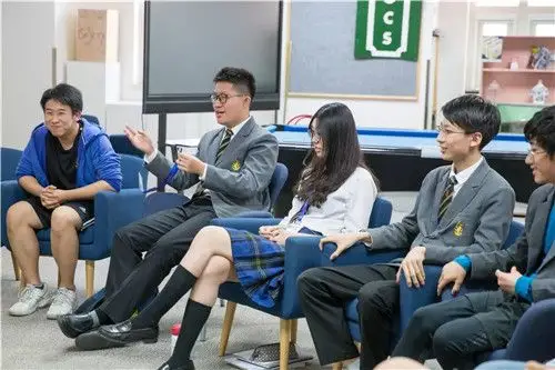 天津惠灵顿国际学校高中年级学生斩获世界级数学和物理学科竞赛殊荣