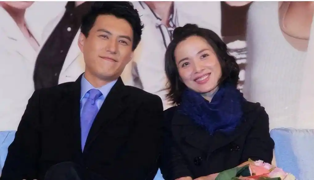 回顾靳东感谢当初江珊女儿的满脸嫌弃才成全我如今的双重幸福