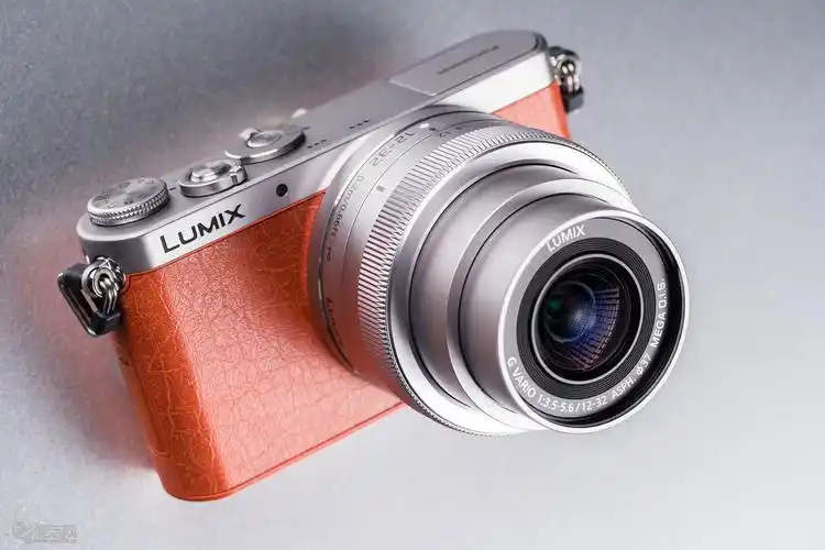 小机大芯扛大炮 松下微单gm1上手初印象