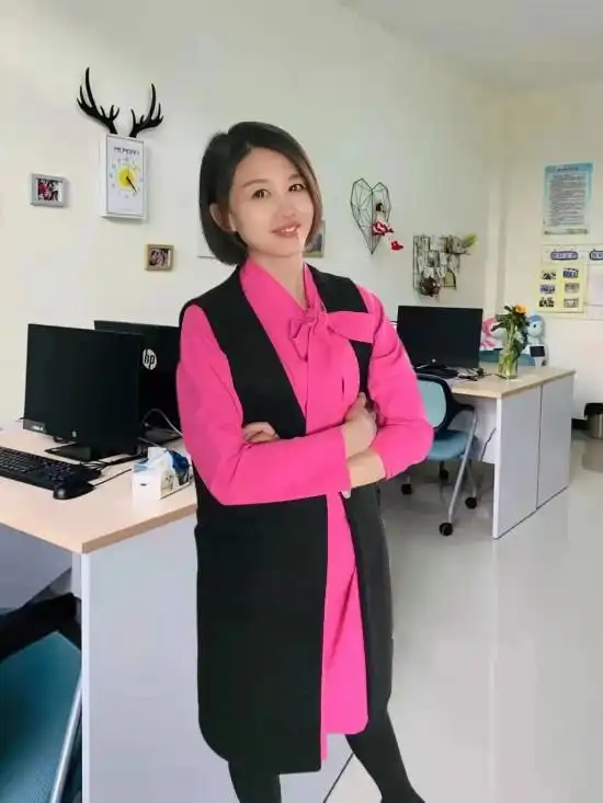 个人简介王京芳,文学硕士.主要研究方向为外国语言学及应用语言学.